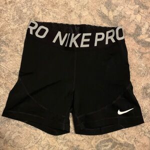 Black Nike Pros